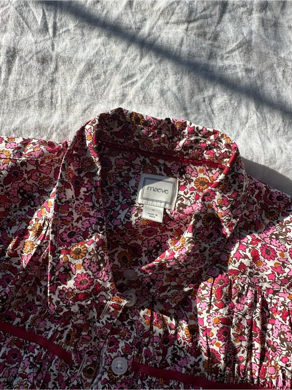 Maeve Floral Button-Front Puff-Sleeve Top in Burgundy and Pink - Picture 3 of 6